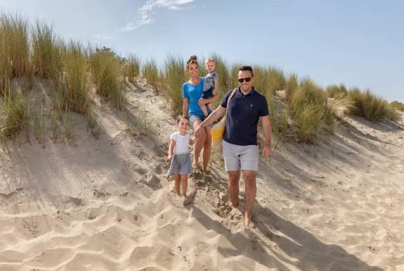 Am Strand spazieren gehen | Roompot Beach Resort